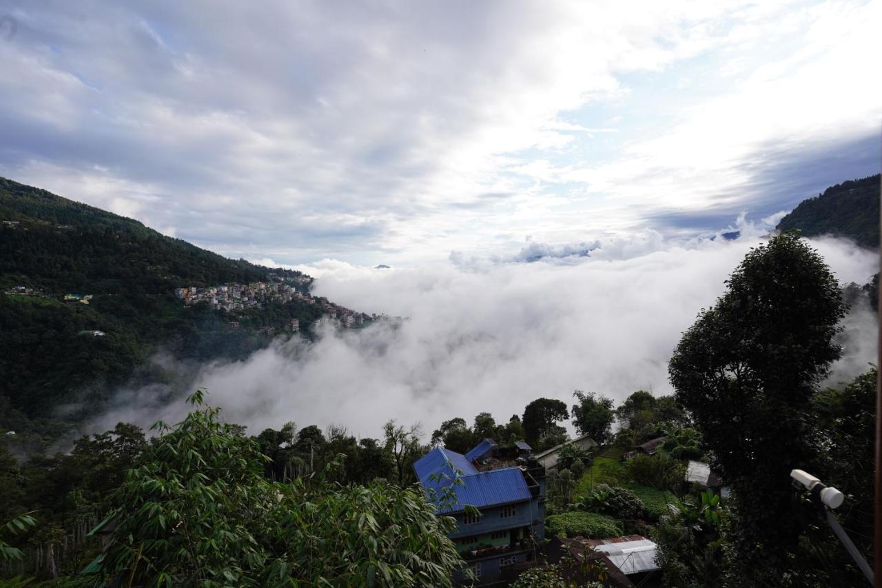 Hotel White Lotus Gangtok Exterior photo